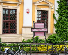 <p>Budynek Wydziału Filologii przy placu Nankiera 15&nbsp;</p>